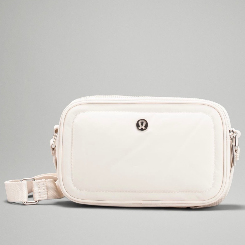 HTF Lululemon Camera Crossbody Bag